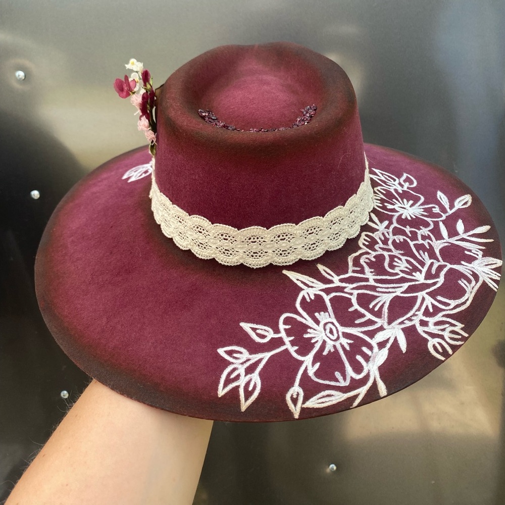 New Rockin C Hand burned & painted felt hat Sz Medium